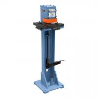 Stroj za izsekavanje AK 80F