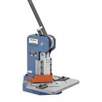 Stroj za izsekavanje AK 100